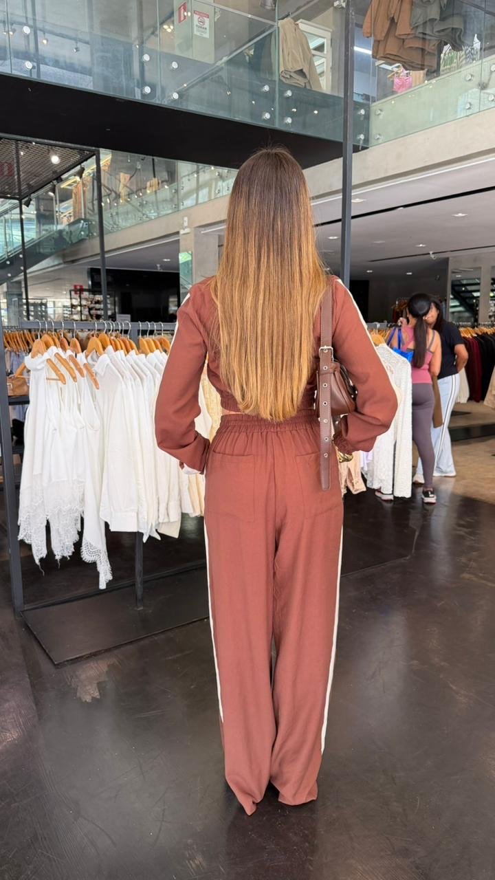 Conjunto Jaqueta e Pantalona Listras