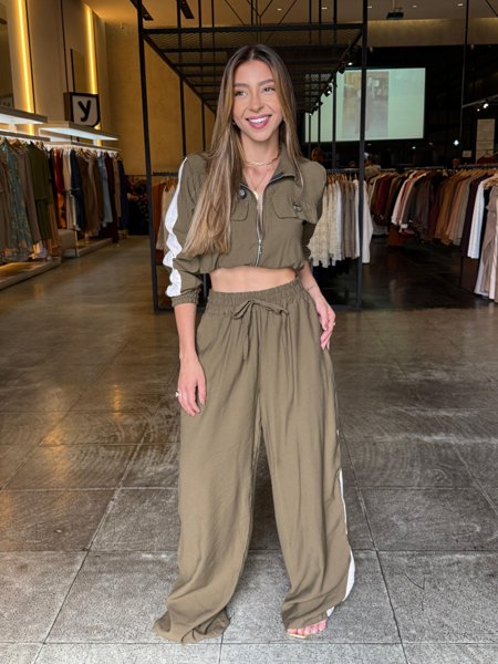 Conjunto Jaqueta e Pantalona Listras