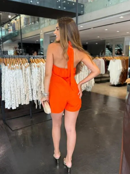 Macaquinho Curto Fashion