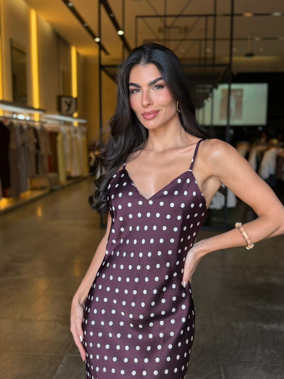 Vestido Cetim Poá Longuete