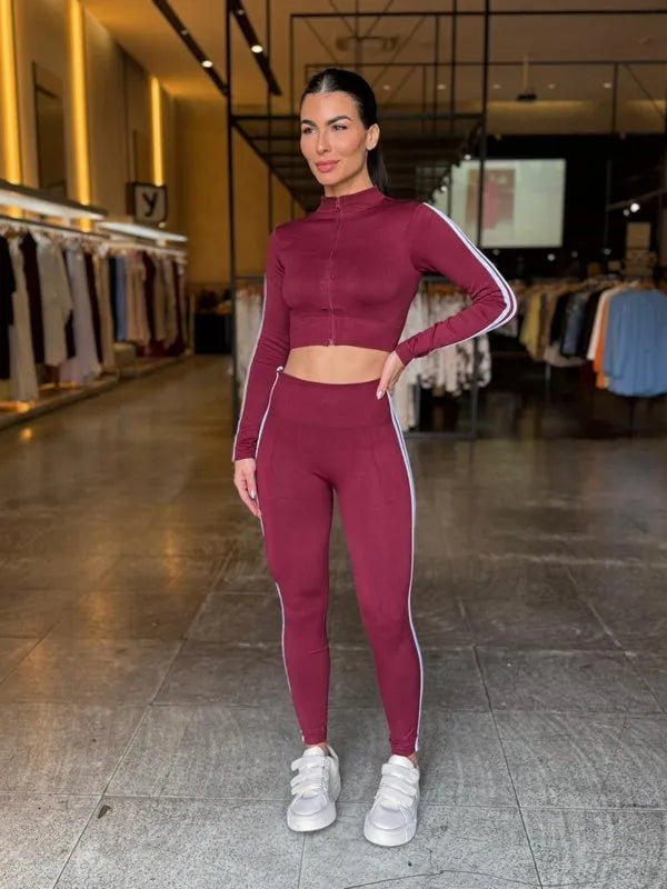 Conjunto Fitness Cropped Manga Longa e Calça Listras