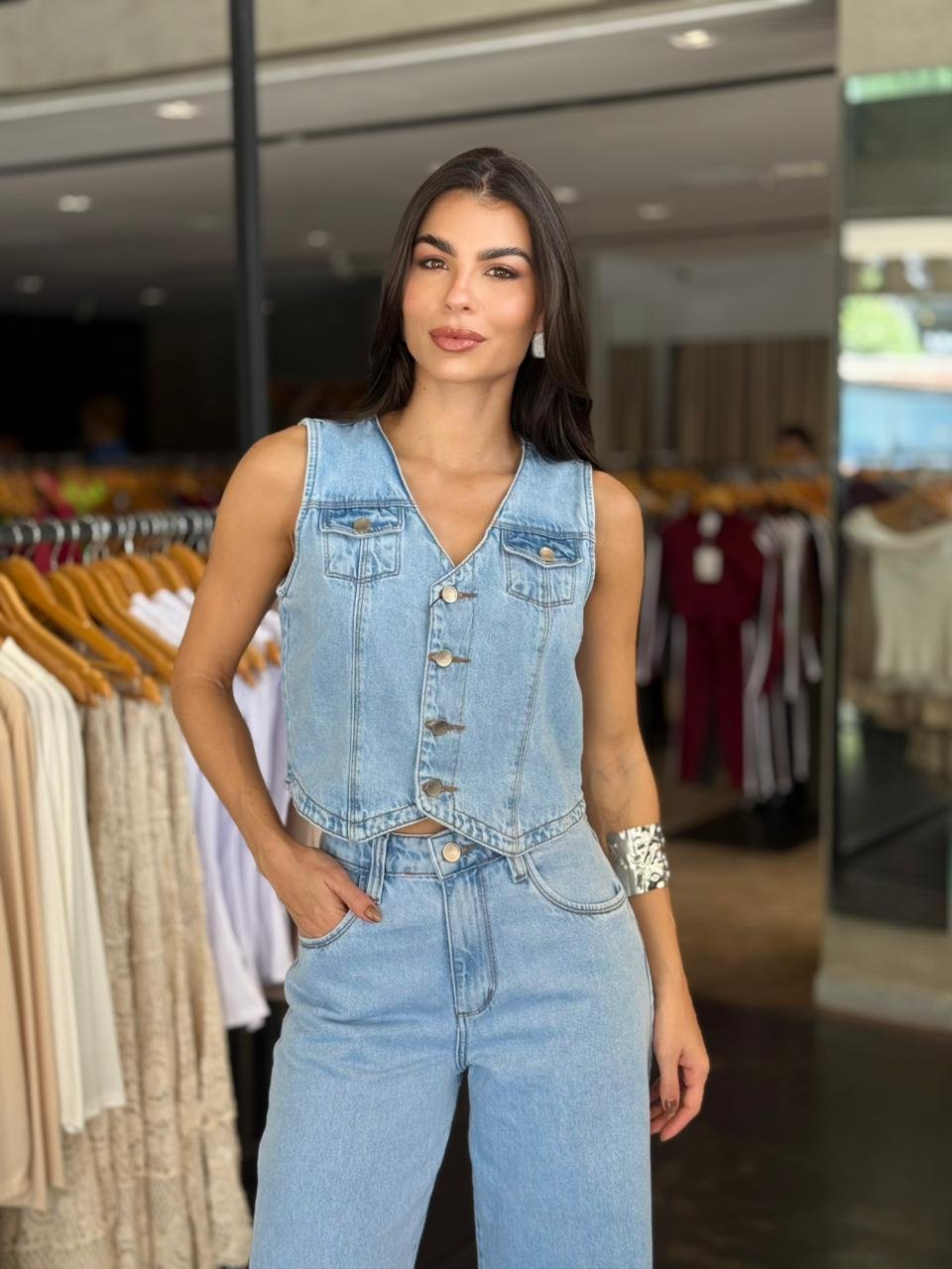 Conjunto Jeans Calça Wide Leg e Colete