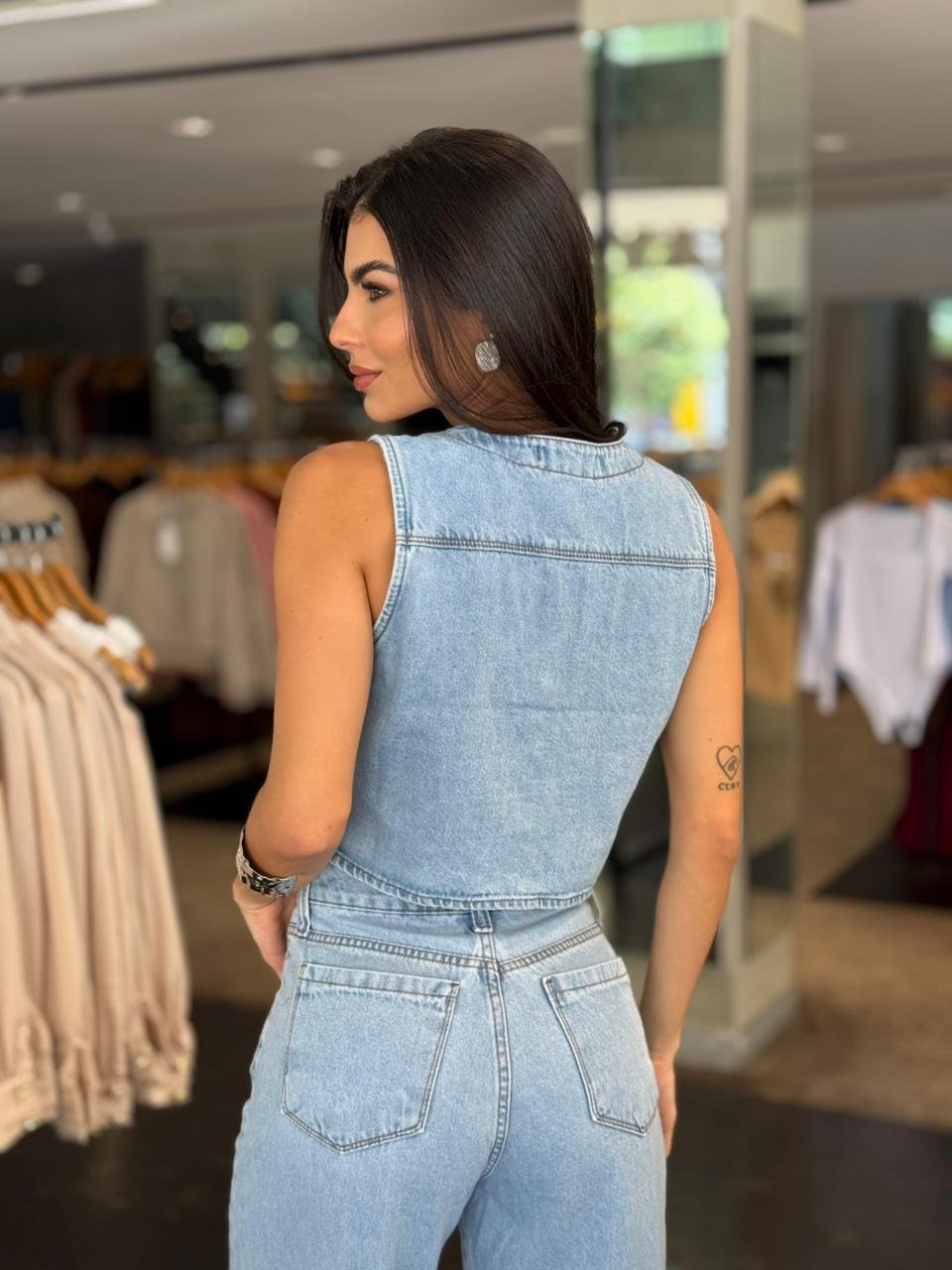 Conjunto Jeans Calça Wide Leg e Colete