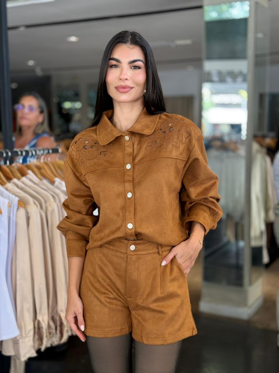 Conjunto Feminino Short e Camisa Suede - Caramelo